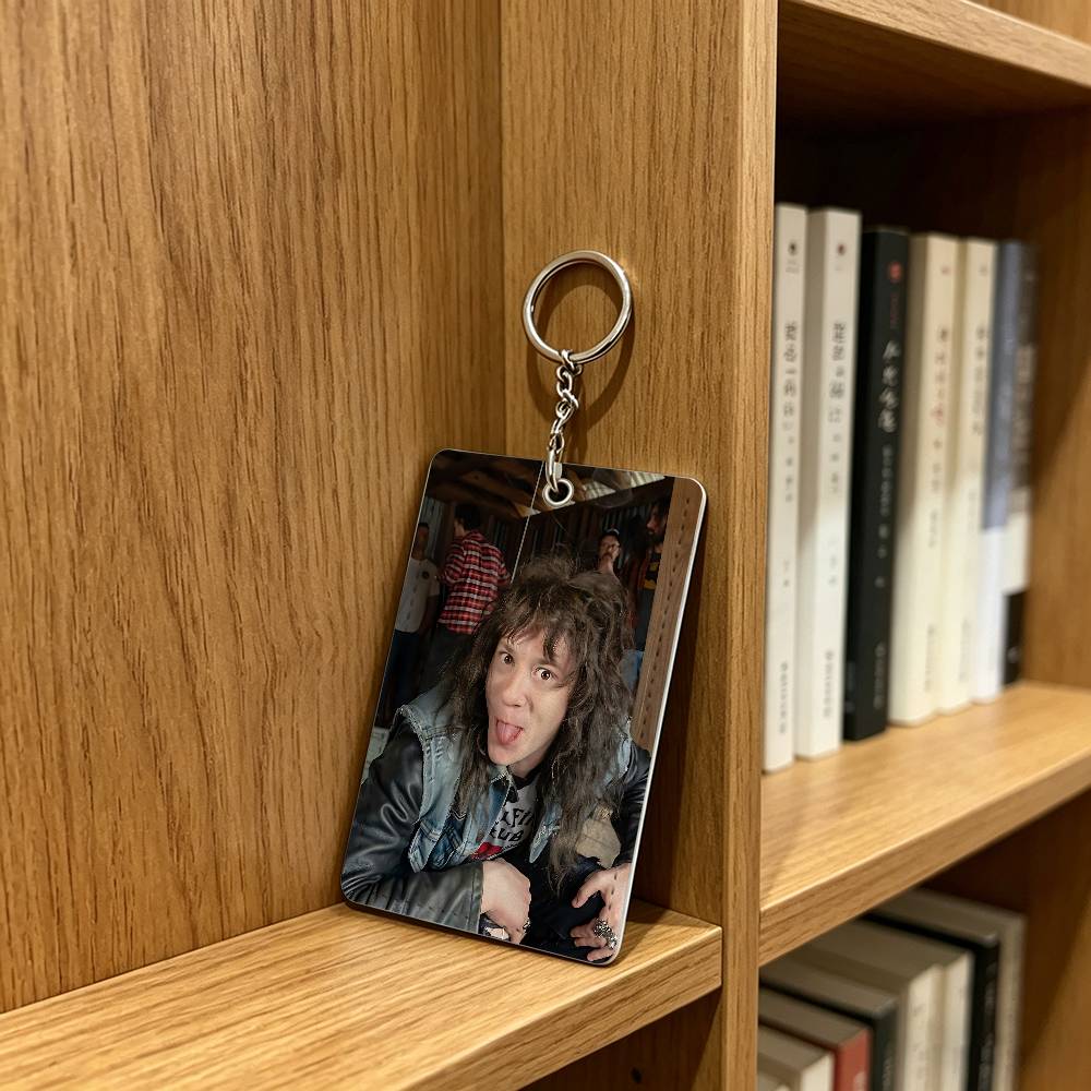actor J-Joseph Quinn Cat Badge - Leather Works ulasan dan harga