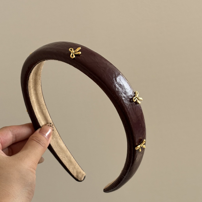 Retro leather atmosphere golde - Leatherwork Pony ulasan dan harga