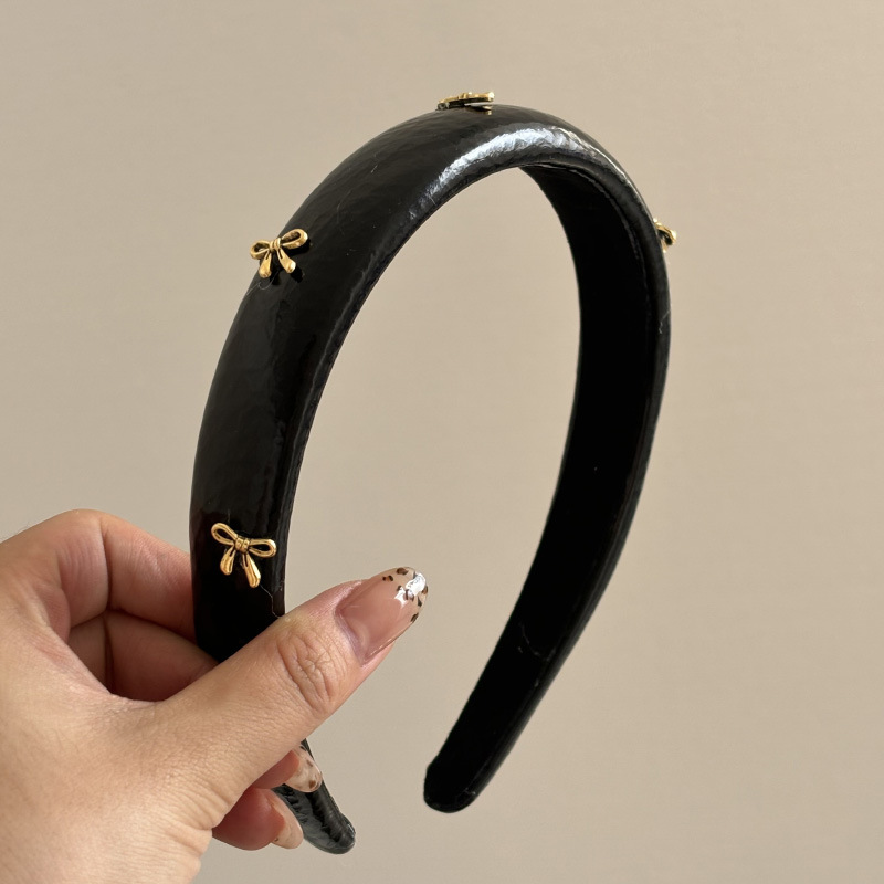 Retro leather atmosphere golde - Leatherwork Pony ulasan dan harga
